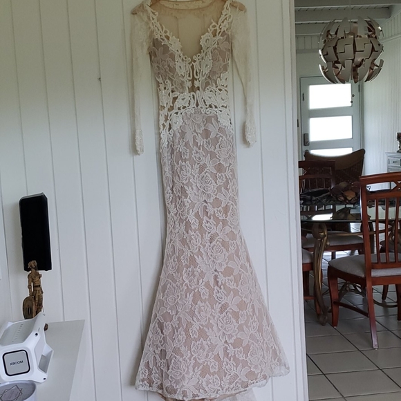 Tarik Ediz Wedding Dress sz 2 - Picture 5 of 16